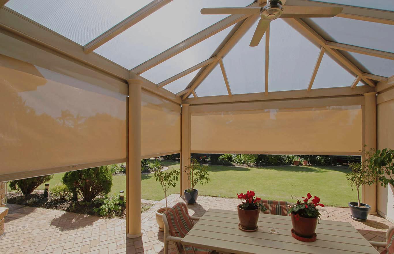 Michigan retractable patio screens